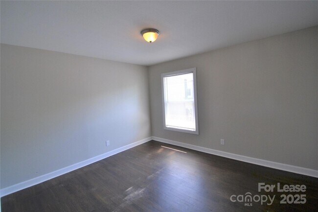 Building Photo - 1512 Seigle Ave