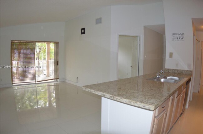 Building Photo - 10630 SW 157th Ct