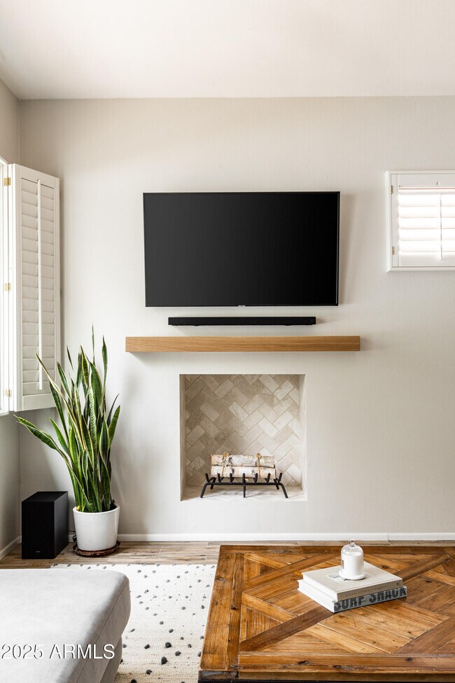 Building Photo - 8270 Hayden Rd