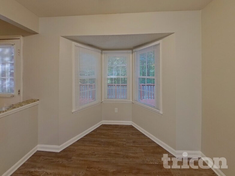 Building Photo - 7226 Amarillo Dr