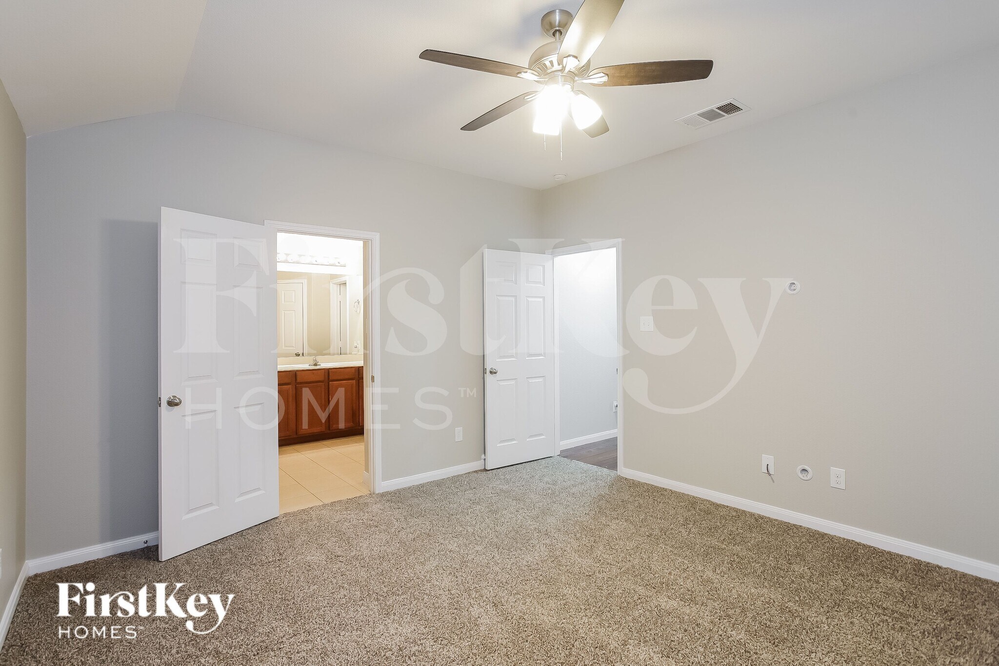 Building Photo - 3300 Overstreet Ln
