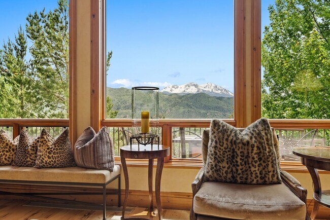 Building Photo - 121 Ridge Rd