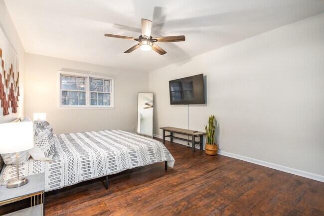 Building Photo - 12225 Chicamauga Trail SE