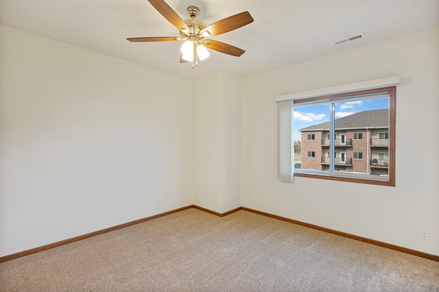 Building Photo - Wilderness Hills South Apartments