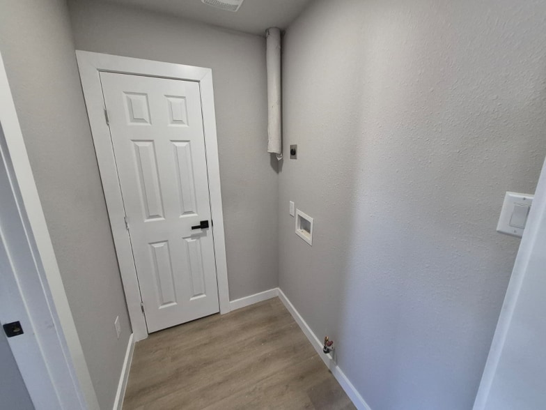 Building Photo - 3268 Holman St