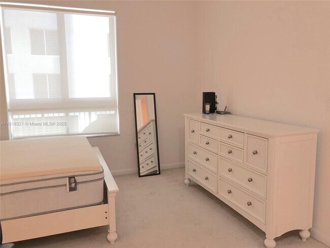 Building Photo - 7350 SW 89th St