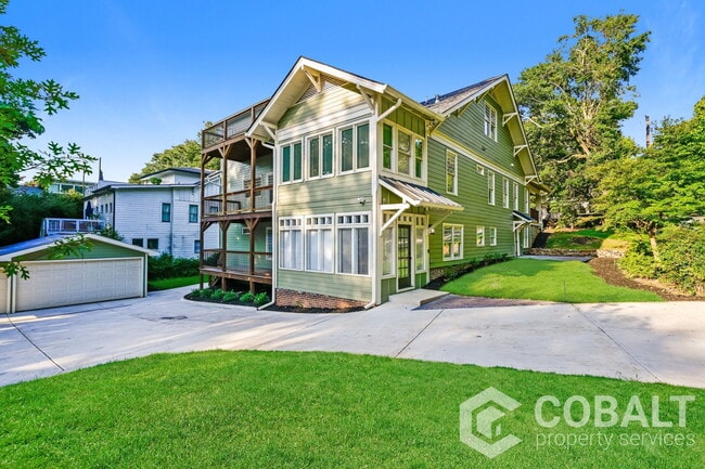 Building Photo - 616 Linwood Ave NE