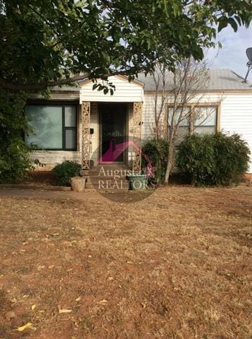 Primary Photo - 741 S Crockett Dr