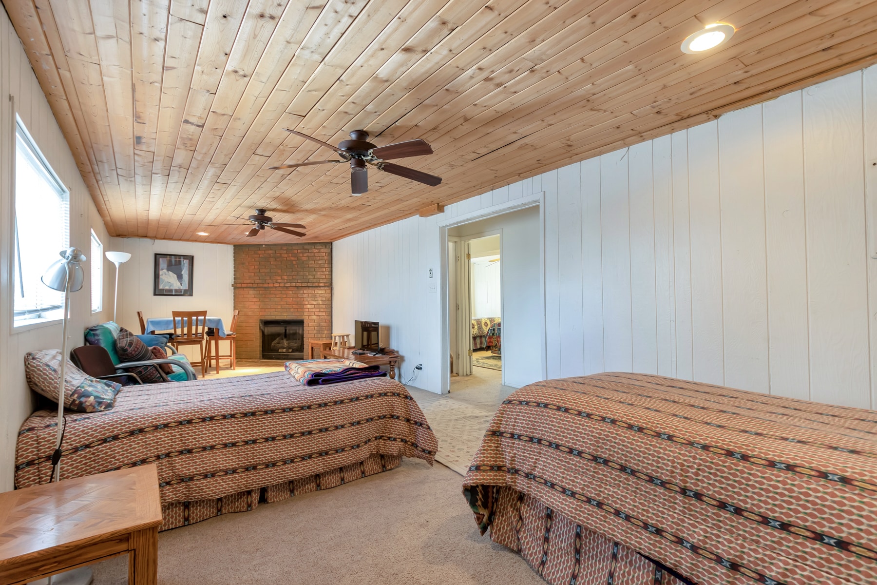 Family room - 1693 E Fort Union Blvd