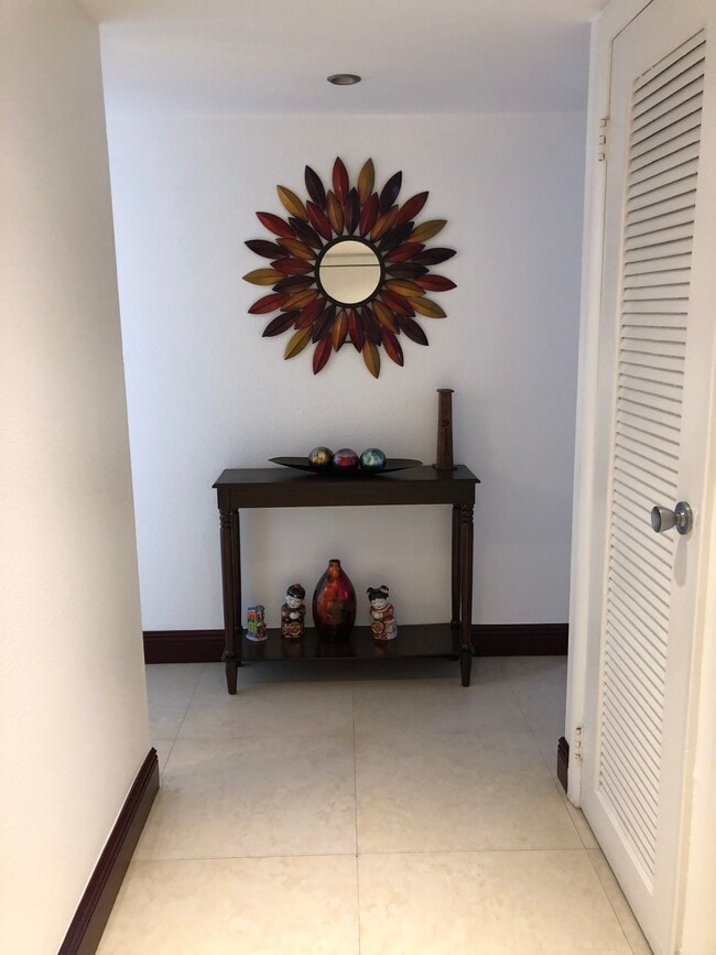 Building Photo - 10447 SW 108th Ave