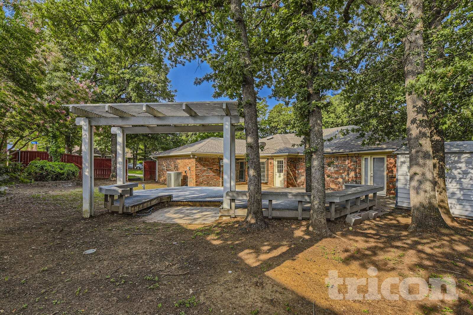 Building Photo - 2819 Hedgeway Dr