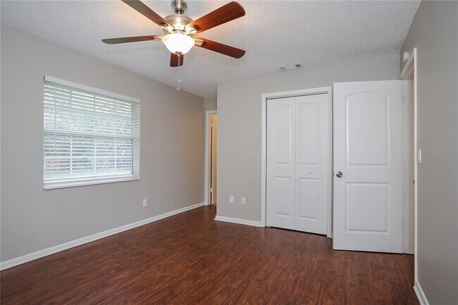 Building Photo - 2015 Jones Ave