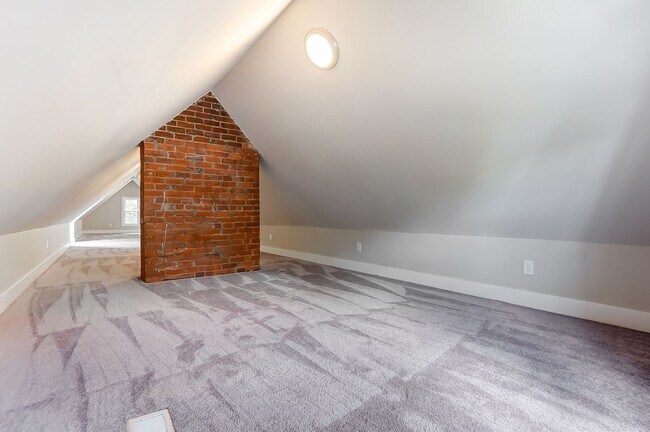Building Photo - 5107 Marion Ave