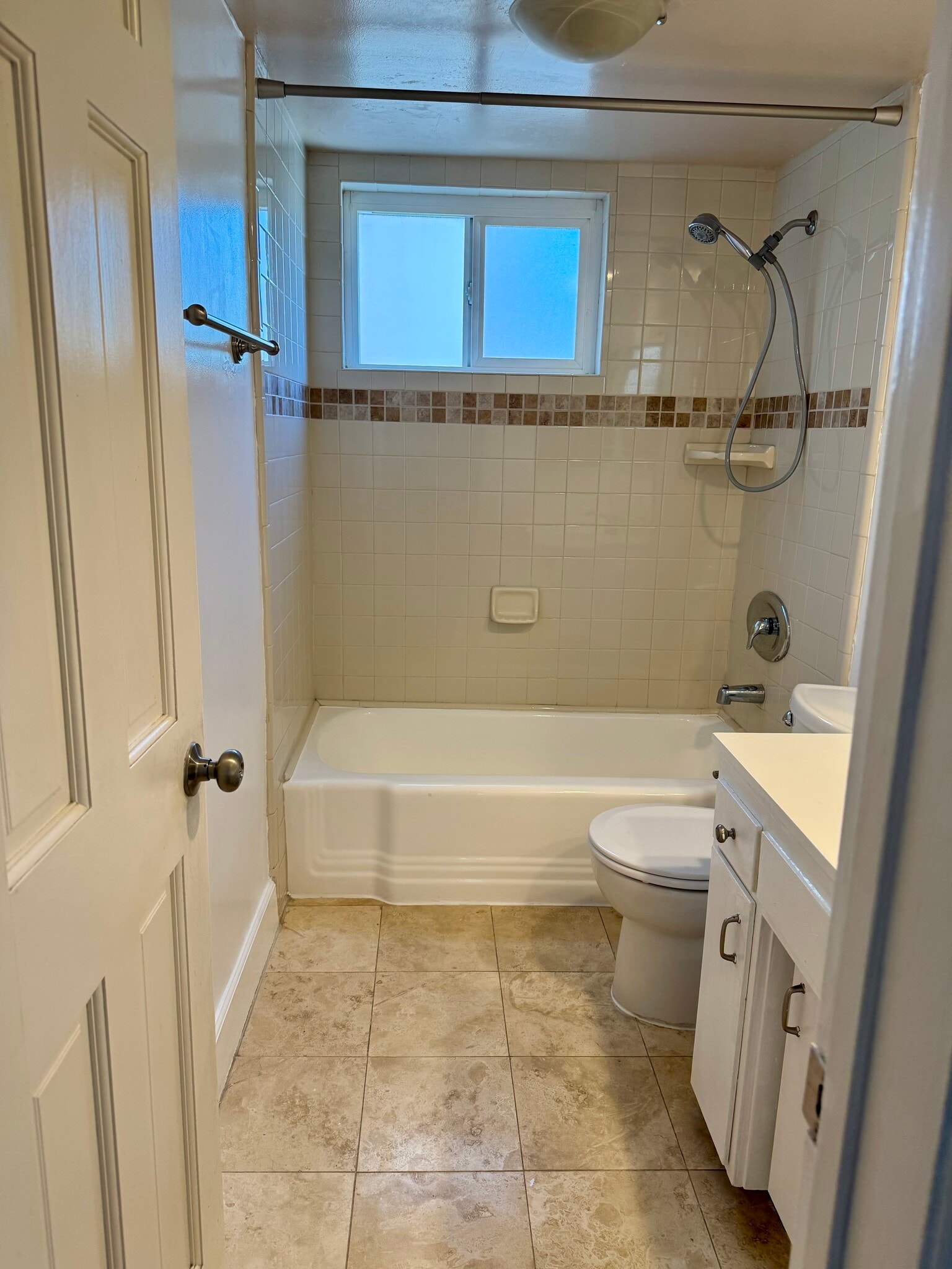 Guest Bathroom - 1115 Cordova St