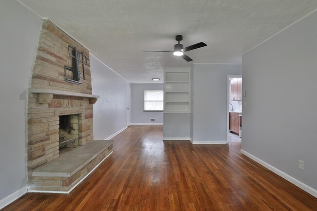 Building Photo - 4474 Starret Rd