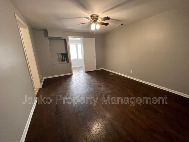 Building Photo - 8137 S Evans Ave