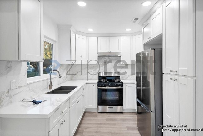 Building Photo - 1170 Golden Springs Dr