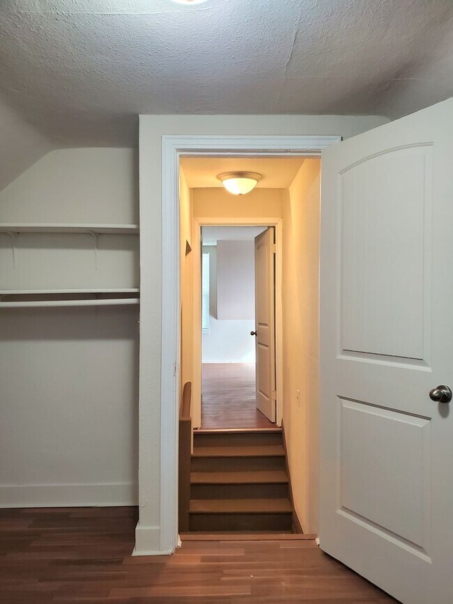 Building Photo - JYG: 3414 Duplex