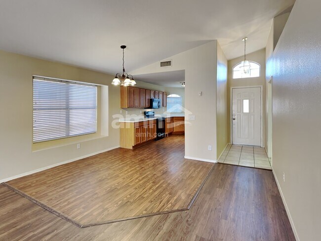 Building Photo - 12755 W Palm Ln