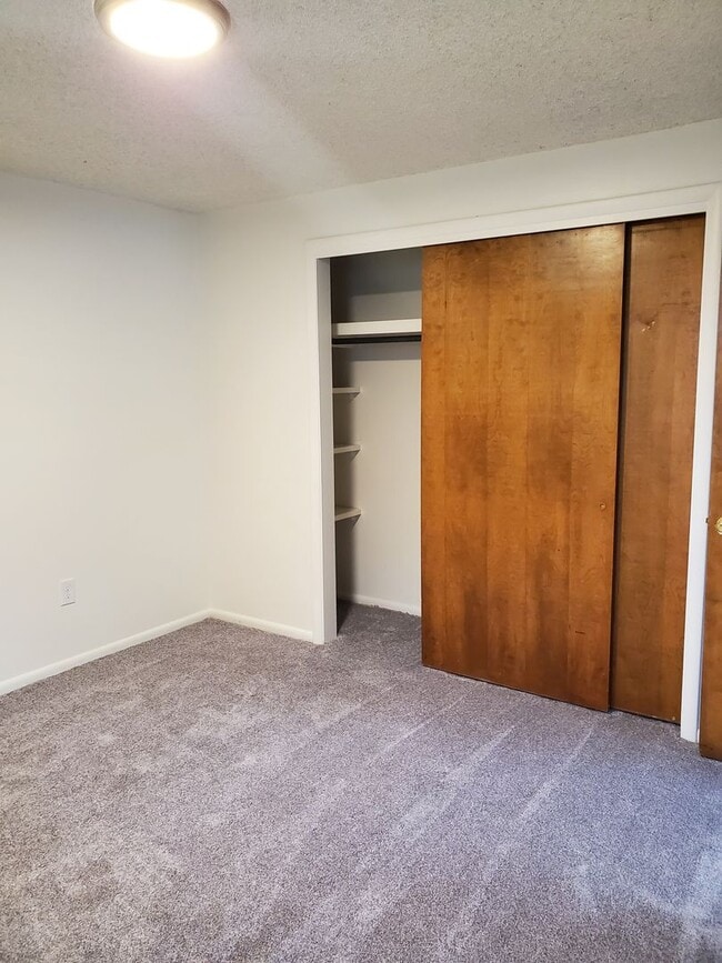 Building Photo - 1 Bedroom in Heart of Nampa!