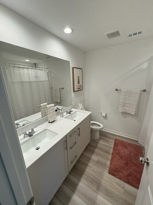 Building Photo - 4126 Bentwood Ct