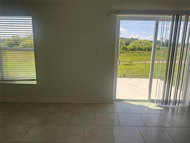 Building Photo - 680 Reggie Rd