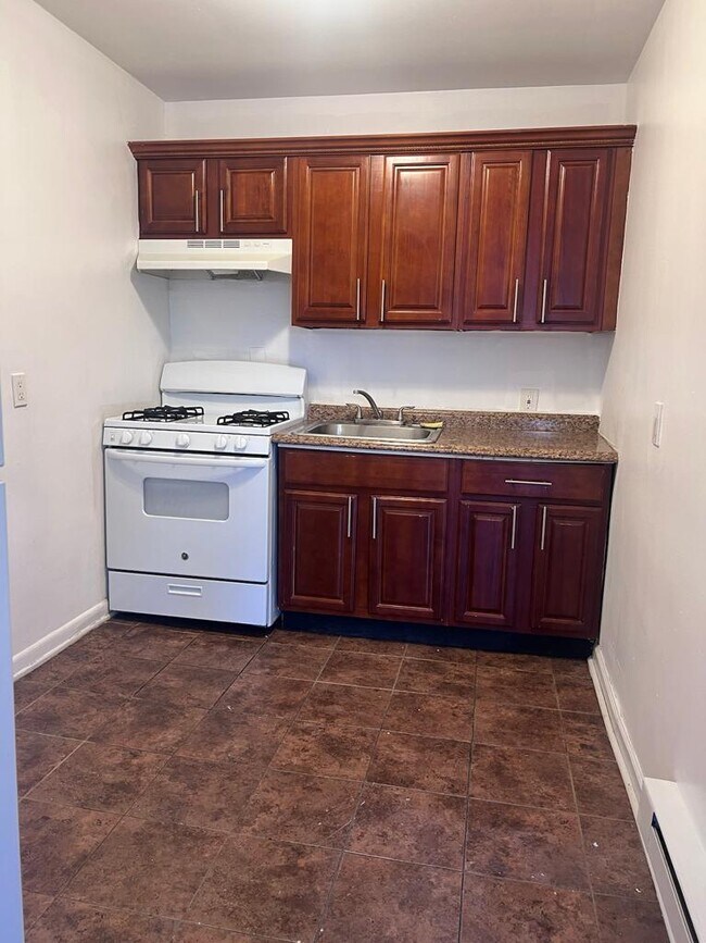 419 Stuyvesant Ave 6 - 418 Stuyvesant Ave