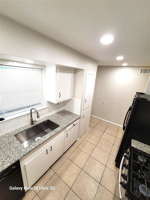 Building Photo - 1230 Shadowdale Dr