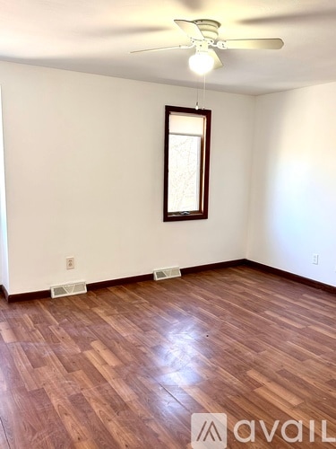 Building Photo - 87 Towne House Rd