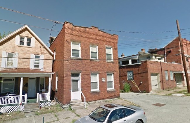 Building Photo - 211 S 2nd St