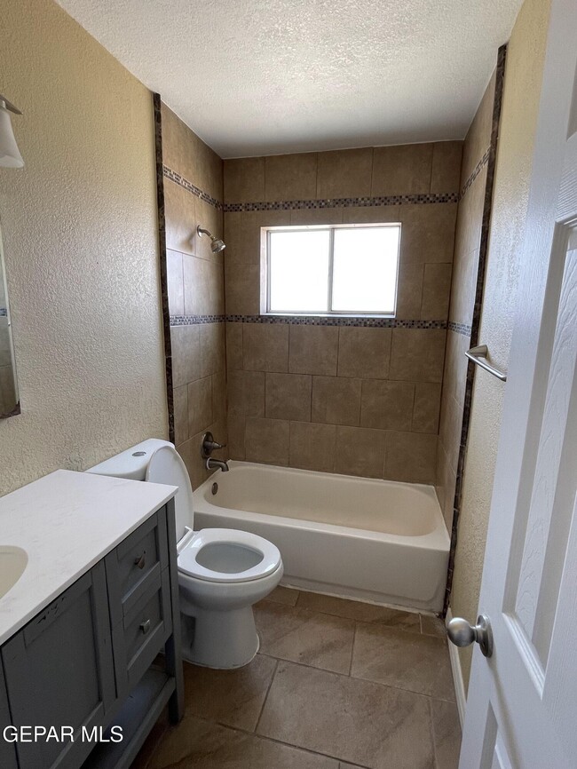 Building Photo - 5330 Delta Dr