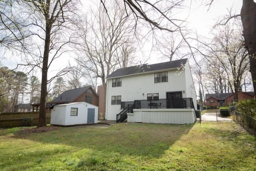 Building Photo - 3309 Hillcrest Ln
