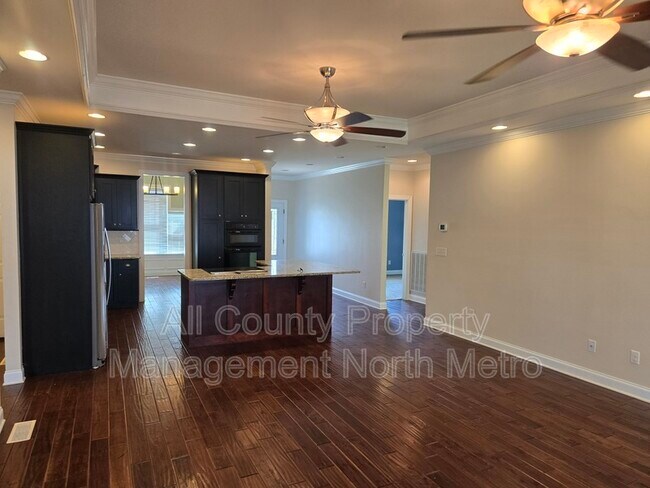 Building Photo - 284 Quartz Dr