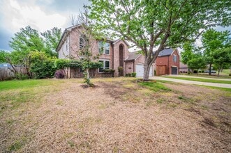Building Photo - 7924 Ember Oaks Dr