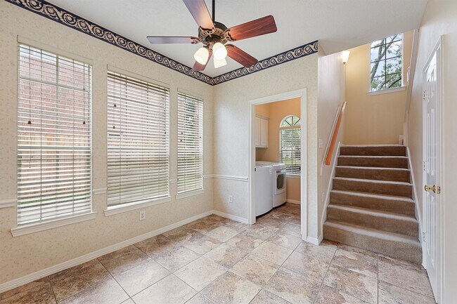 Building Photo - 22910 Fairleaf Cir