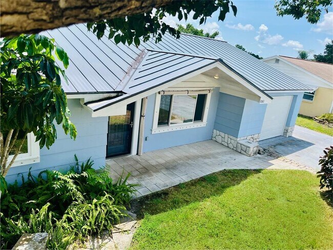 Building Photo - 1061 Rushmore Dr