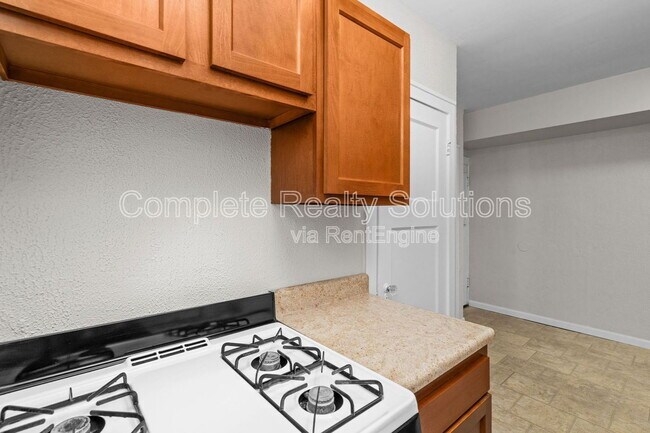 Building Photo - 4175 McRee Ave