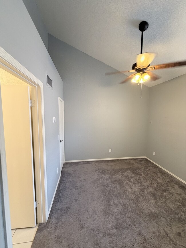 Building Photo - 2201 N Comanche Dr