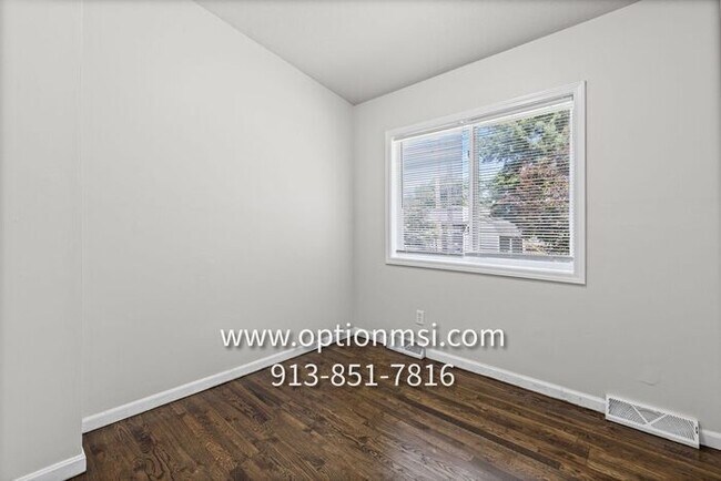 Building Photo - Cimarron Beauty- TRUE 4 bedroom, 2 bath, 1 car garage
