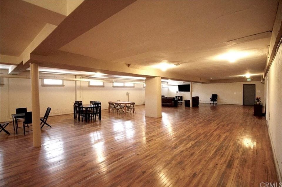 Building Photo - 2121 James M Wood Blvd