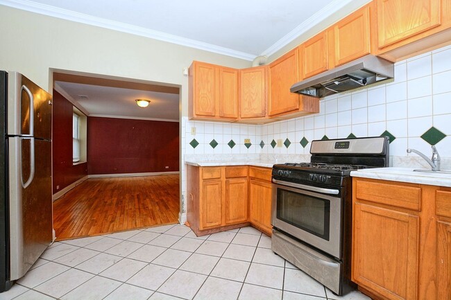 Building Photo - Updated 2bed/1bath Unit in South Shore