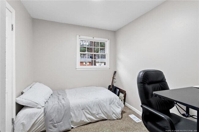 Building Photo - 1445 Thelbert Dr