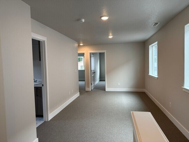 Building Photo - Beautiful Three Bedroom New Construction Home For Rent