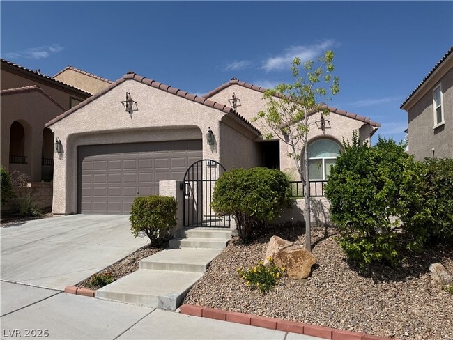 Building Photo - 848 S Paseo Rocoso Pl