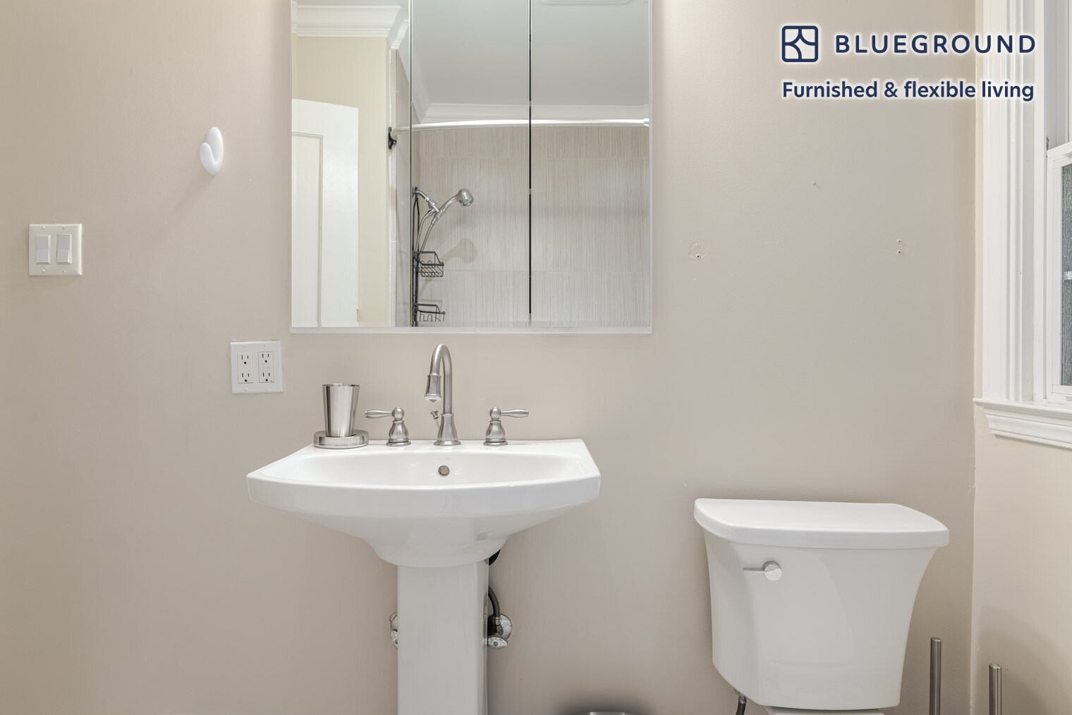 Building Photo - 252 C St