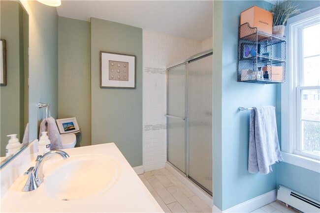 Building Photo - 88 Kay St