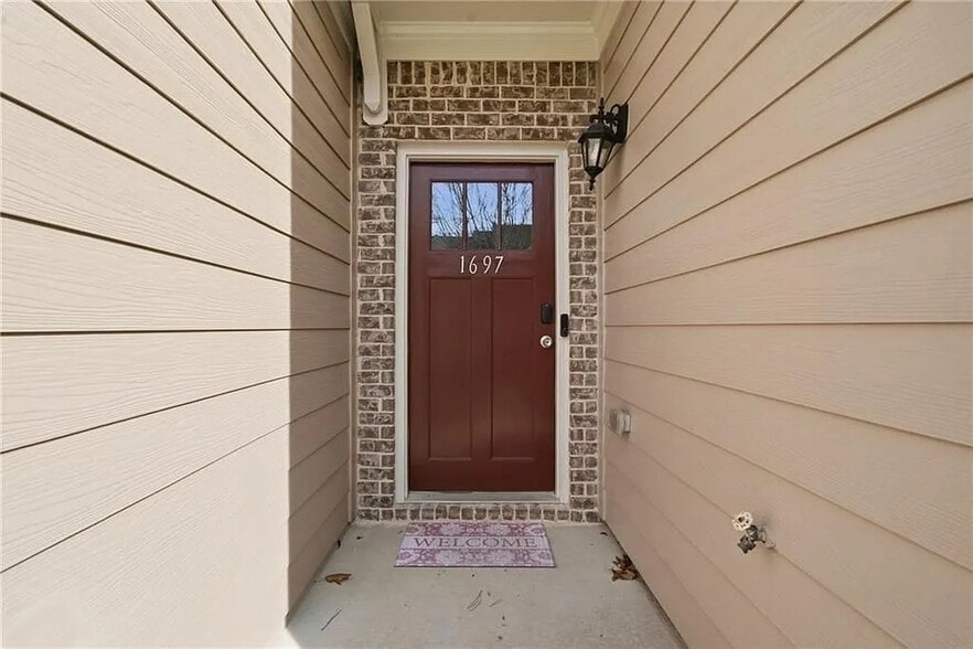 Building Photo - Room in Townhome on Paxton Dr SW