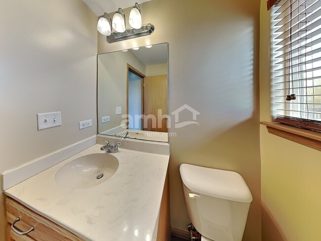 Building Photo - 938 Anndon Ln