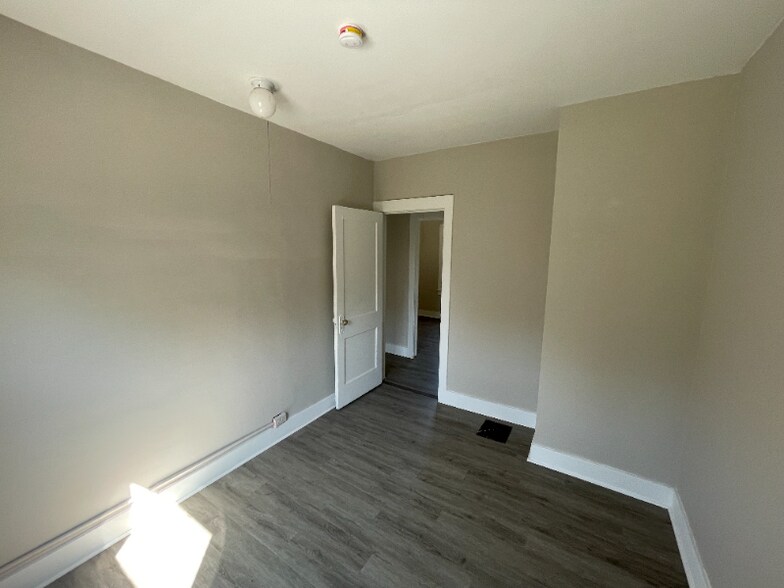 Building Photo - 14005 Scioto Ave