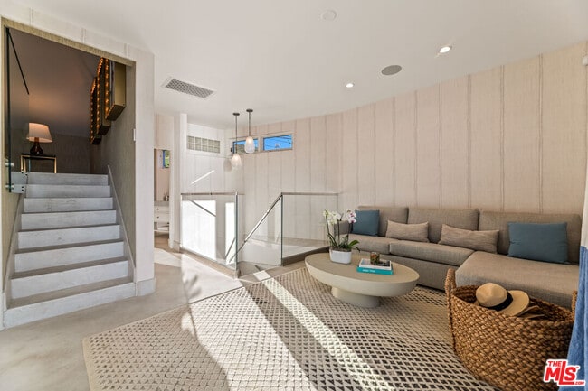 Building Photo - 42580 Pacific Coast Hwy